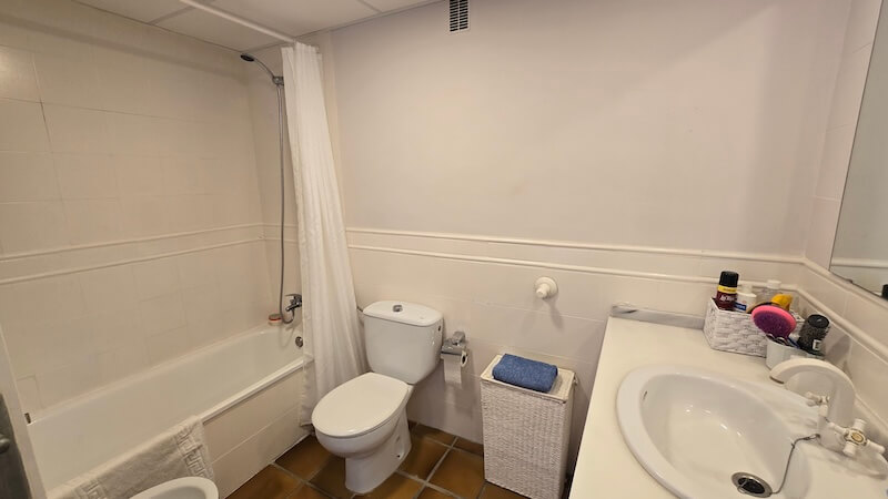 Apartemento de alquiler Cristina a 50m de playa - baño 1