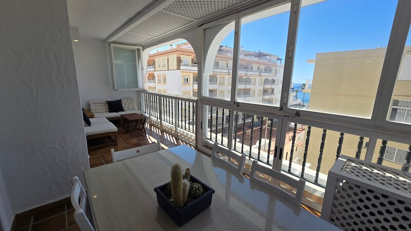 Apartemento de alquiler Cristina a 50m de playa - balcón